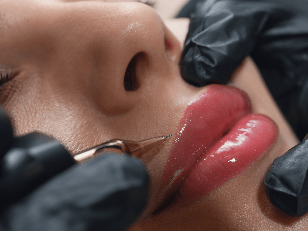 LIP BLUSH